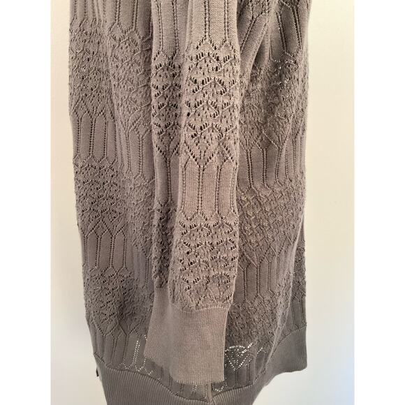 Torrid Womans Size 2 Gray Button front sweater Jacket - Picture 4 of 8